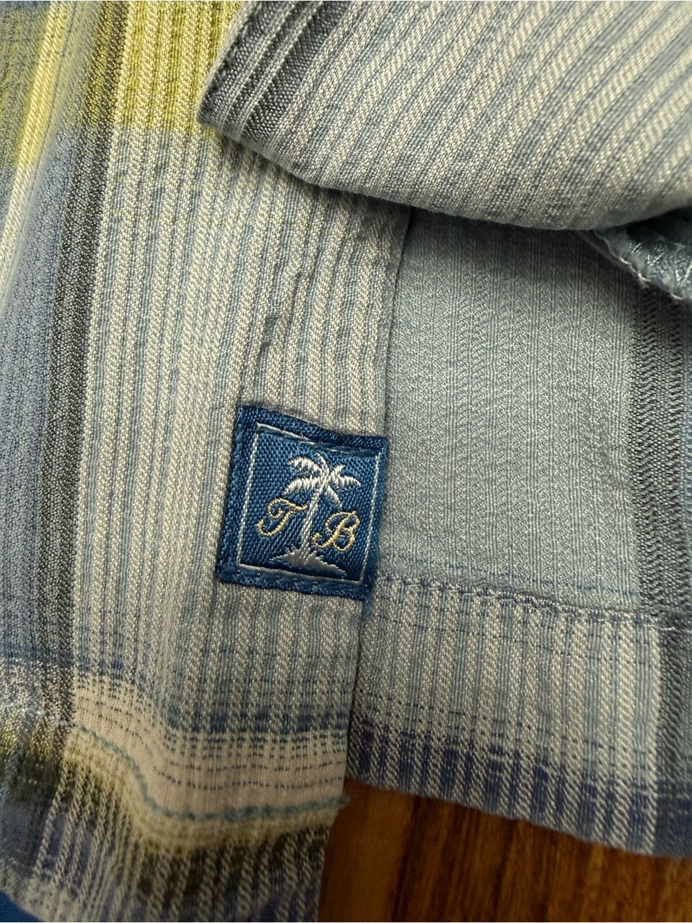 Tommy Bahama 100% Silk Camp Shirt Men’s Large Blue Green Plaid Hawaiian Casual - Picture 9 of 12